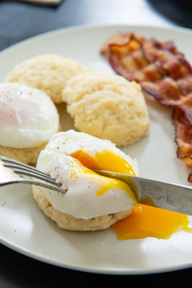 to Make Poached Eggs Best Way) Fifteen Spatulas