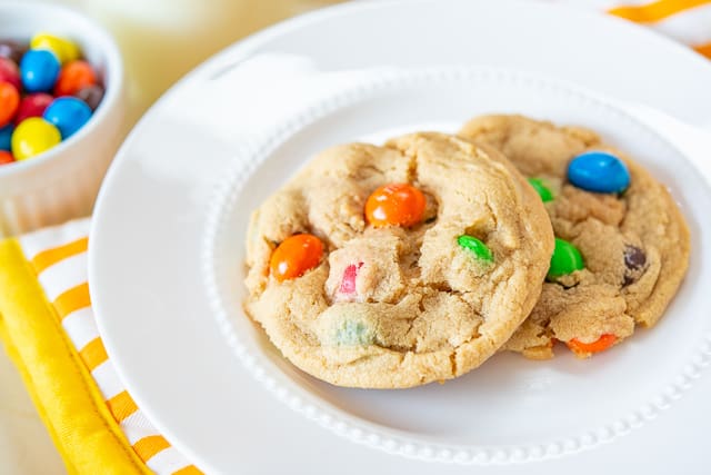 Peanut Butter M&M Cookies - Confessions of a Baking Queen