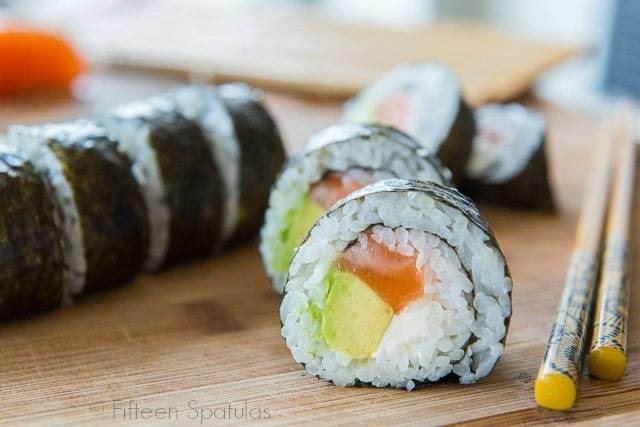  Sushi Making Kit by Yomo Sushi - Sushi in 4 easy steps