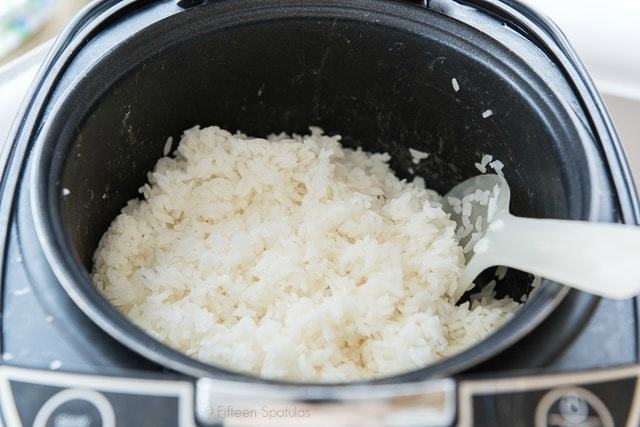 How to Make Sushi Rice in a Rice Cooker – Fifteen Spatulas