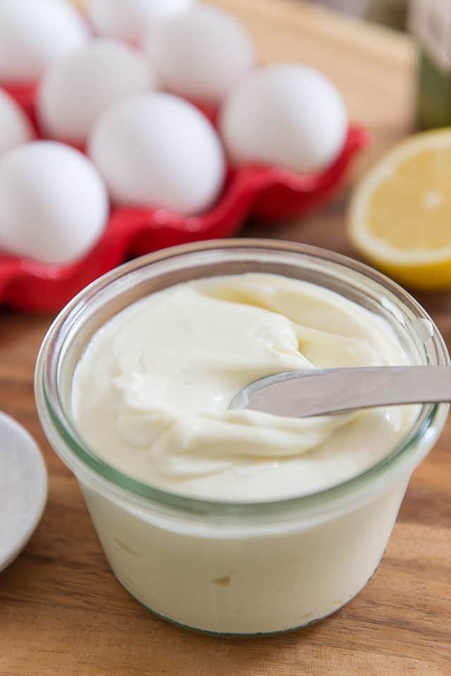homemade mayonnaise sauce