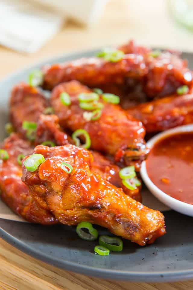 Korean Chicken Wings - Quick and Easy 5 minute sauce recipe!