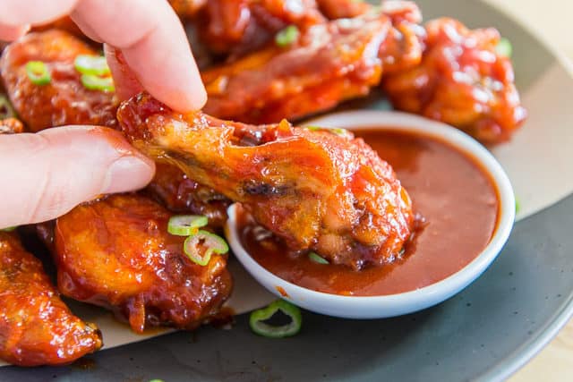 Korean Chicken Wings with Gochujang Sauce - Fifteen Spatulas