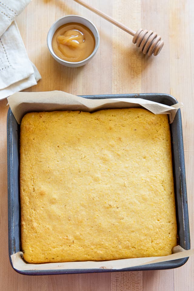 BEST Homemade Cornbread Recipe - Fifteen Spatulas